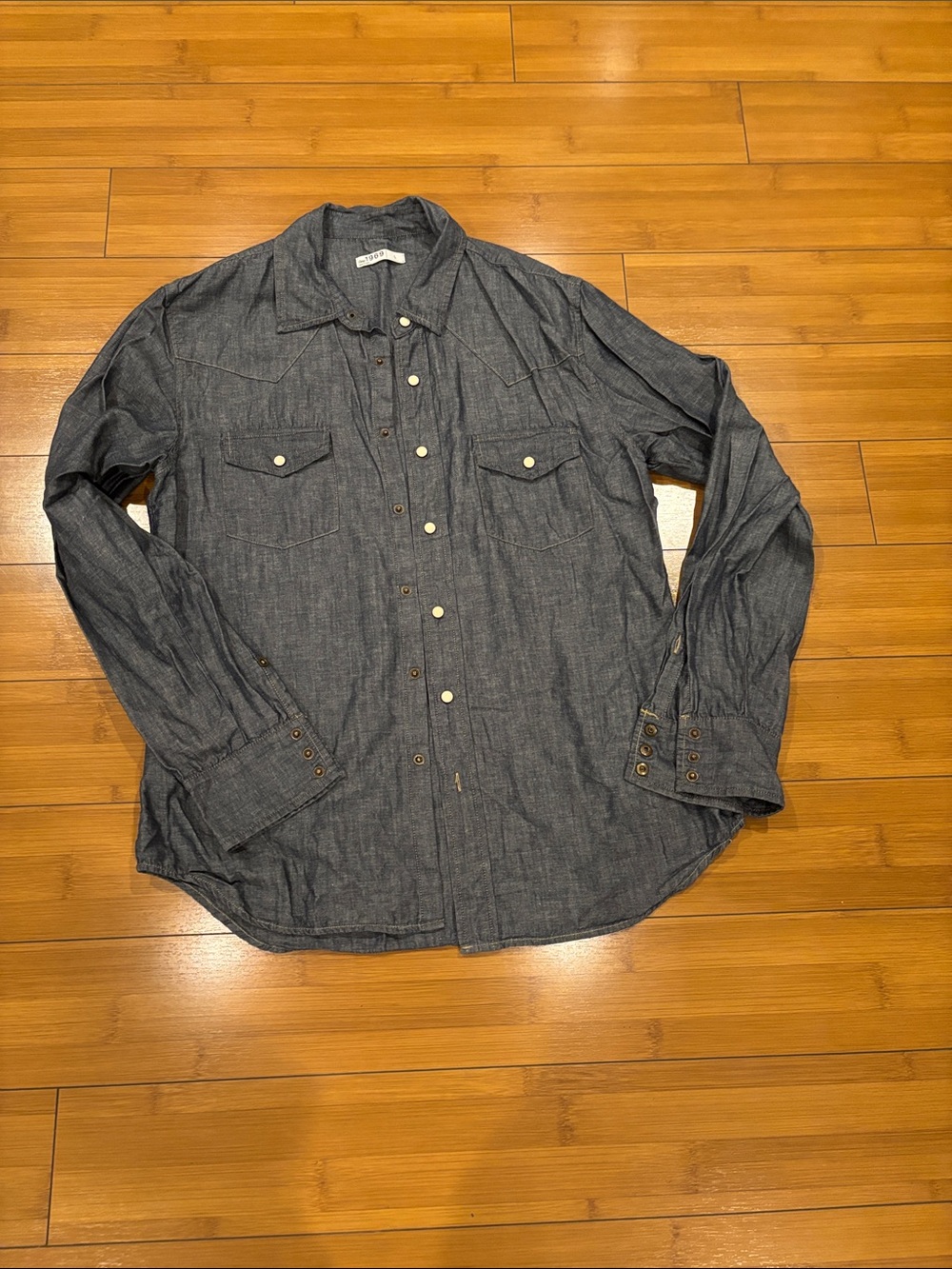 GAP Men's Button-Down Denim Shirt - Gray